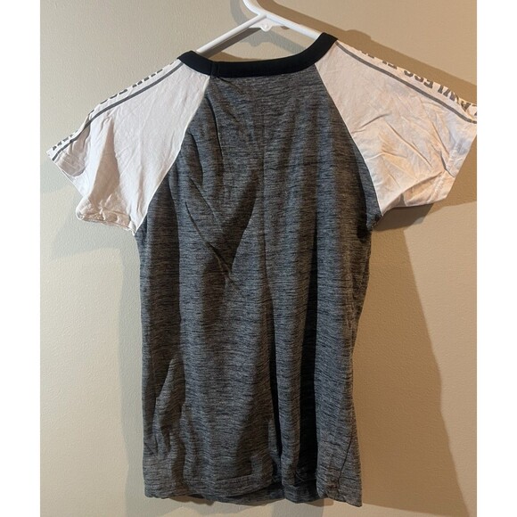 On Fire Girls Size Medium 10 Short Sleeve T-Shirt Gray White Flawless Sequins - Picture 3 of 3